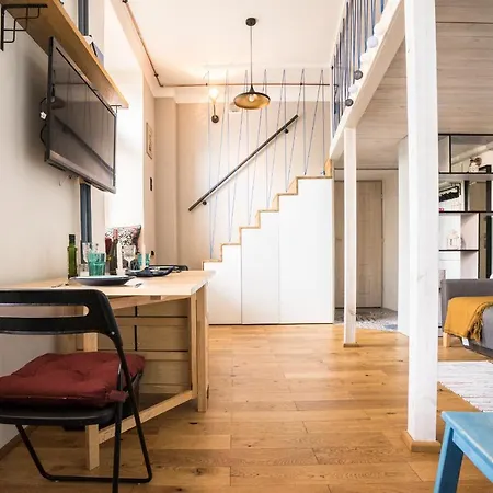 Apartment Oomph Premium