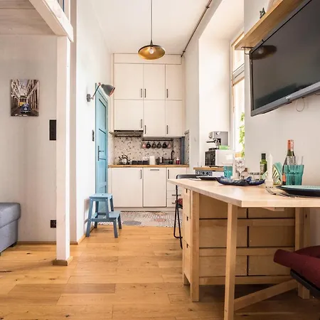 Apartment Oomph Premium *